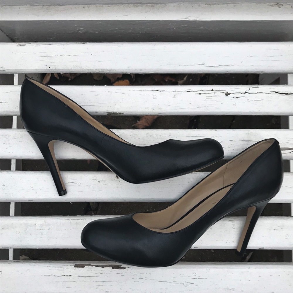 Marc Fisher Black Leather Pumps
